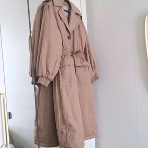 Insulated trenchcoat - Minimum NWT